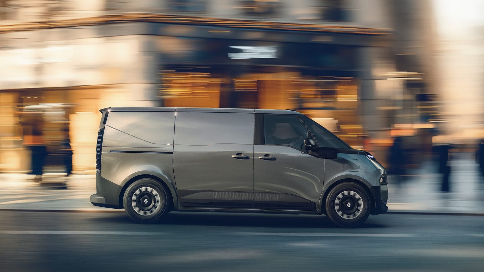 New Renault Trafic E-Tech electric van: Brings 450 km range and 800V tech to the medium van class