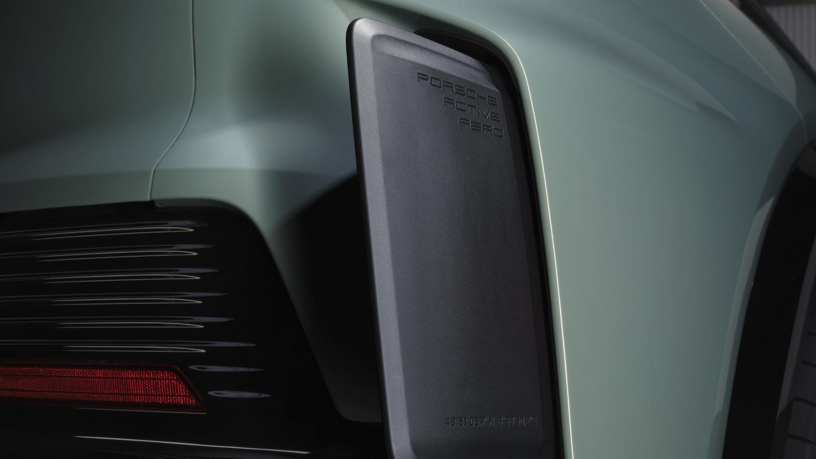 Porsche Cayenne Electric revealed with 2.5-second 0-60 time and 400 kW charging