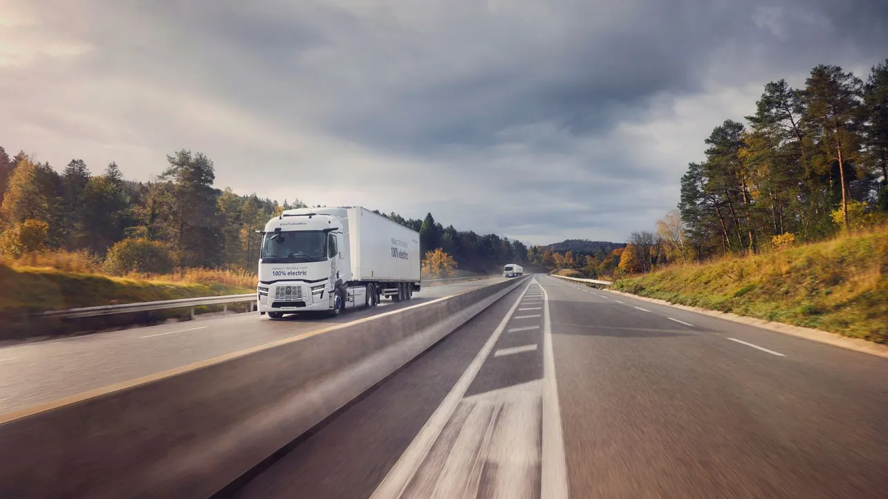 Renault's new electric truck brings 600km range within reach