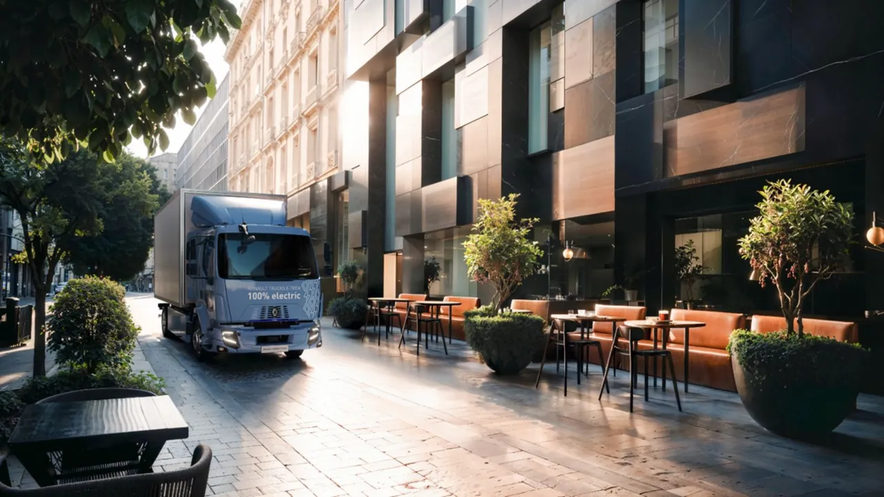 Renault Trucks E-Tech D12 and D14 electric rigid truck.