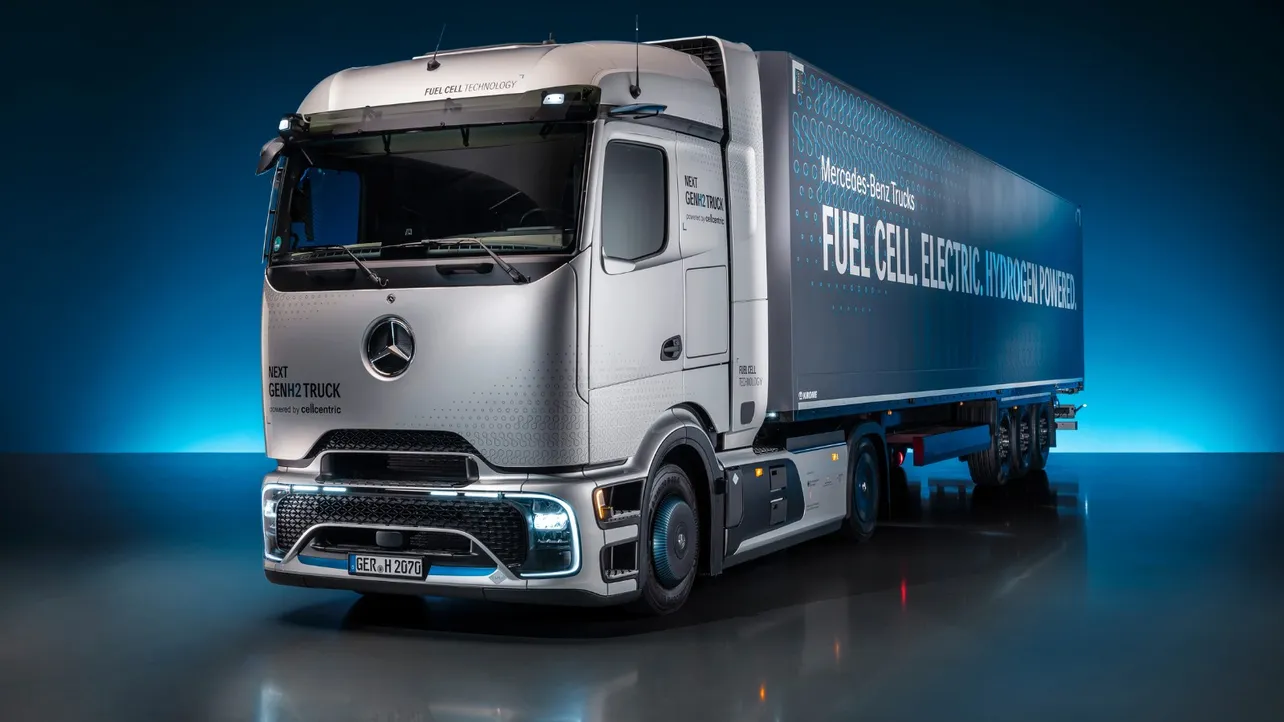 Mercedes-Benz NextGenH2 hydrogen truck enters limited production late 2026